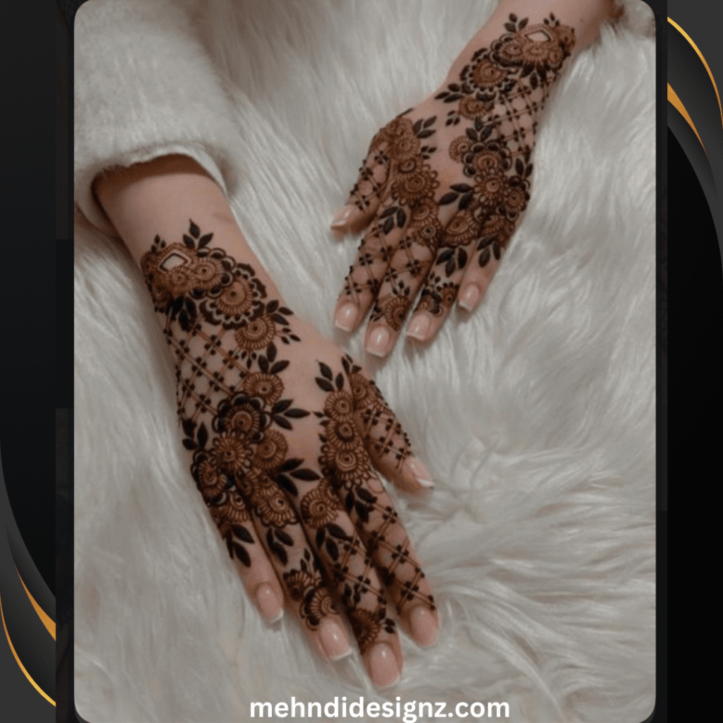 back hand royal stylish simple mehndi design